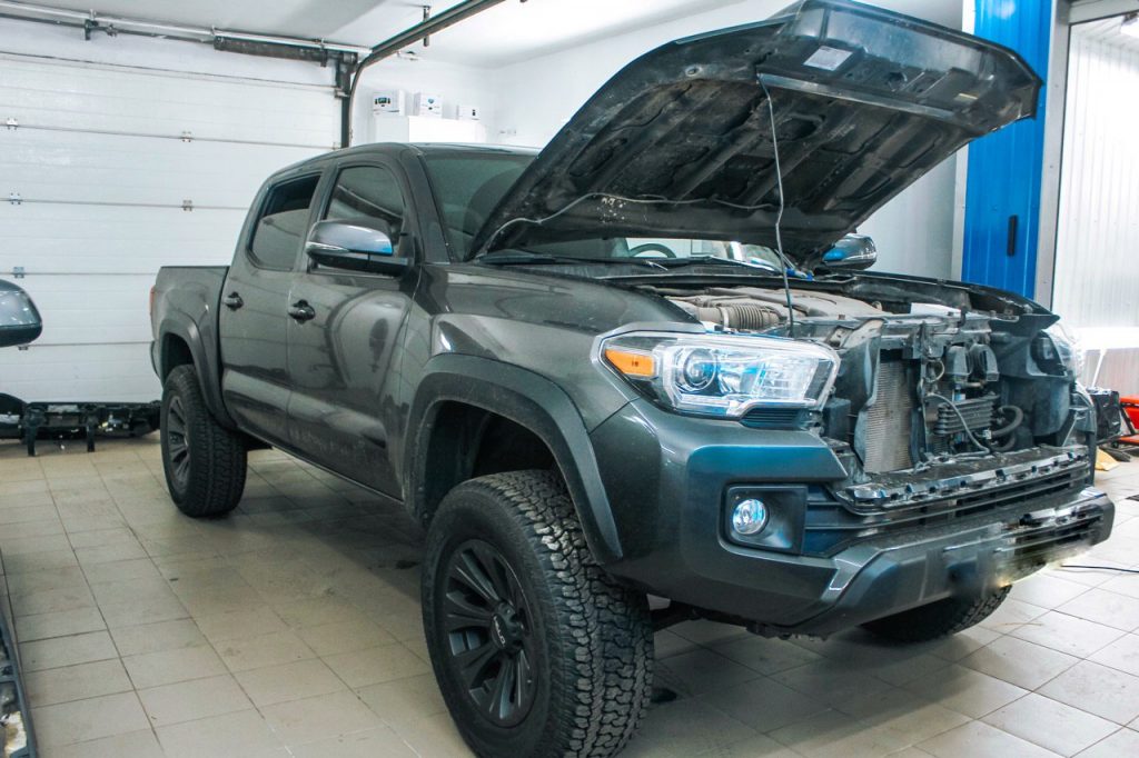 Комплекс защиты от угона на автомобиль Toyota Tacoma привезенный из США | Установка Pandora X1800 BT на автомобиль из США