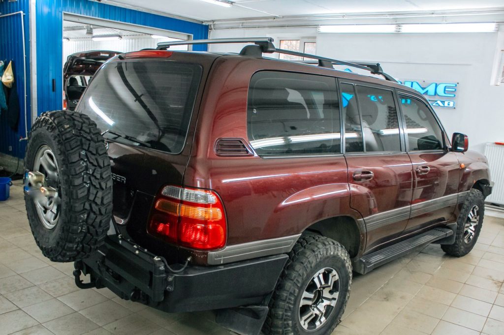 Комплекс от угона на Toyota Land Rover V8 | Установка Pandora DXL 4910 на Toyota Land Rover V8