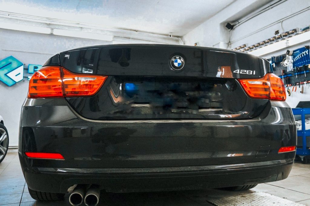 Технологичная защита от угона на BMW 428i | Установка Призрак 830 BT на BMW 428i