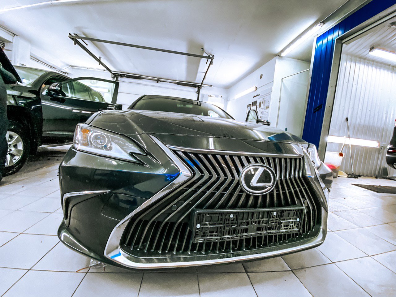 Защита от угона Lexus ES 250 | Установка автосигнализации Призрак 840 BT на Lexus ES 250