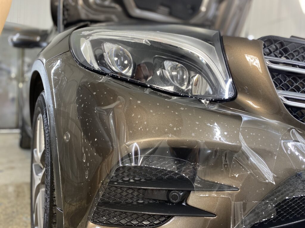 Оклейка антигравийной пленкой Mercedes GLC | Антигравийная пленка на переднюю часть кузова на Mercedes GLC