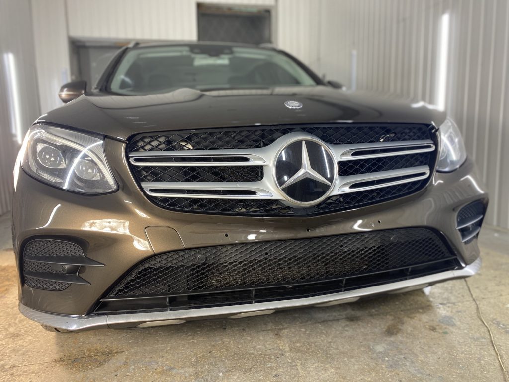 Оклейка антигравийной пленкой Mercedes GLC | Антигравийная пленка на переднюю часть кузова на Mercedes GLC