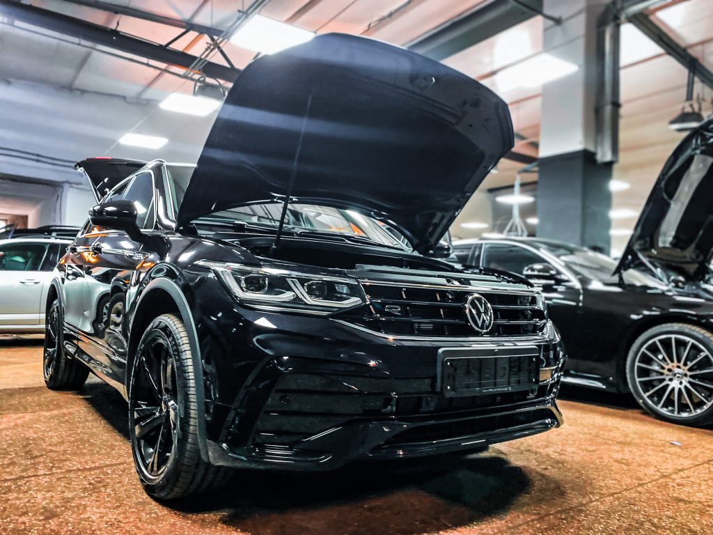 Авторская установка защиты от угона Volkswagen Tiguan R-Line | Видеорегестратор на Фольксваген Тигуан Р-Лайн