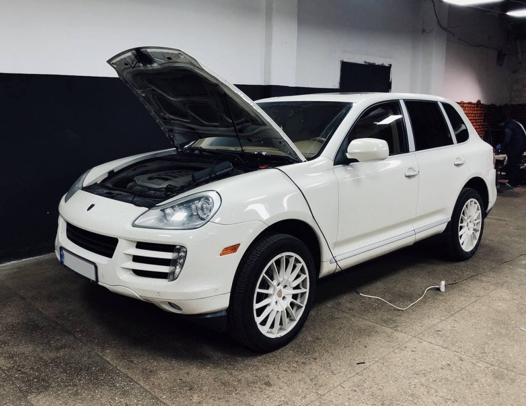 Шумо-виброизоляция Porsche Cayenne | Полная шумоизоляция Порш Кайен