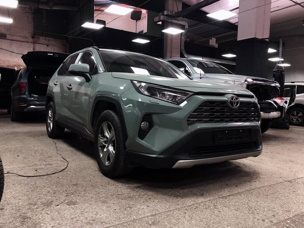 Заміна GPS антени Toyota Rav 4 | Установка GPS антени на автомобіль Тойота Рав 4