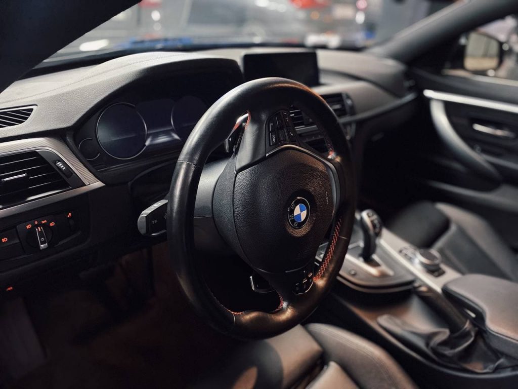 Защита от угона BMW X1 | Установка автосигнализации Призрак на БМВ X1
