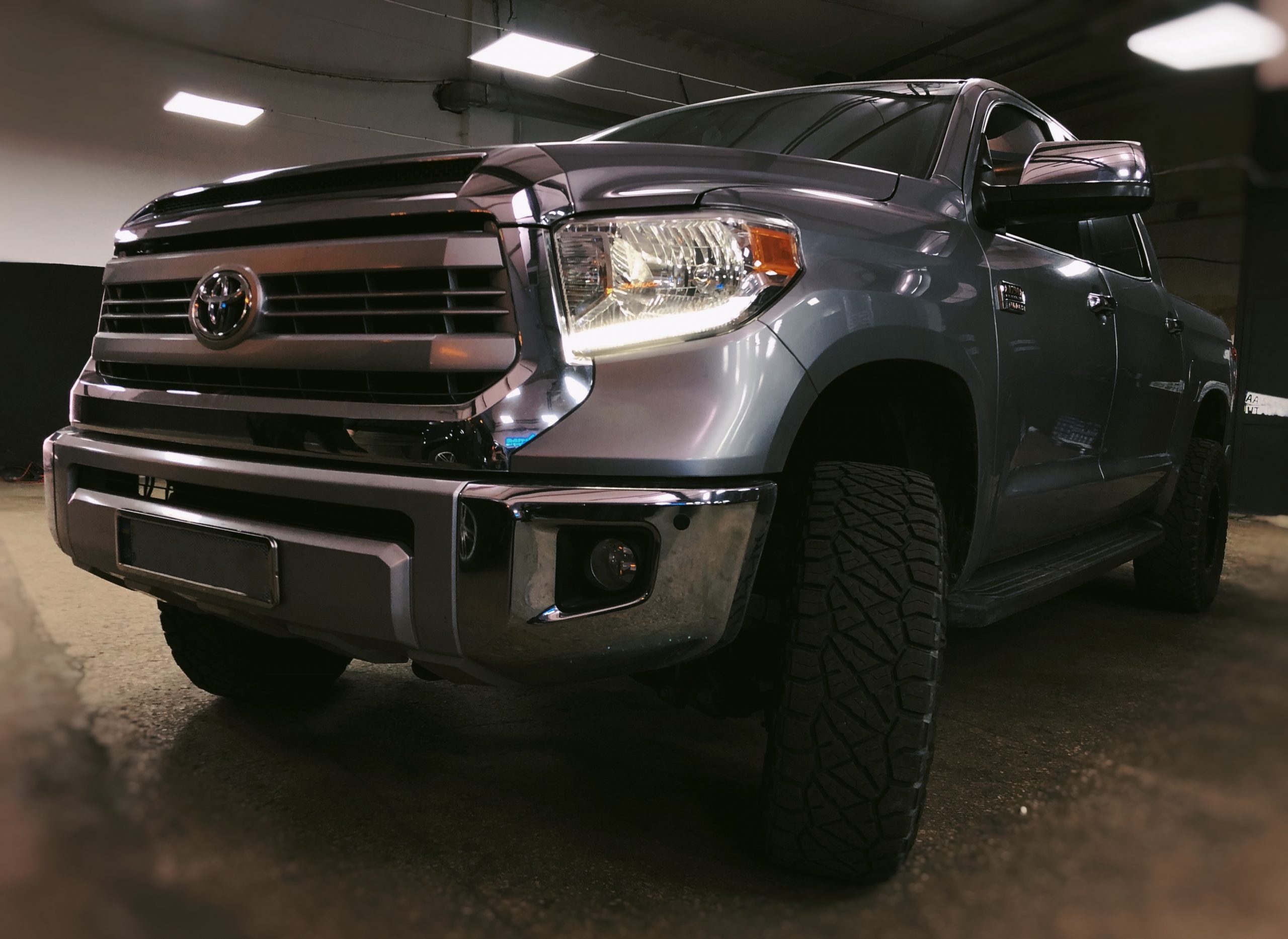 Комплекс работ по автомобилю Toyota Tundra