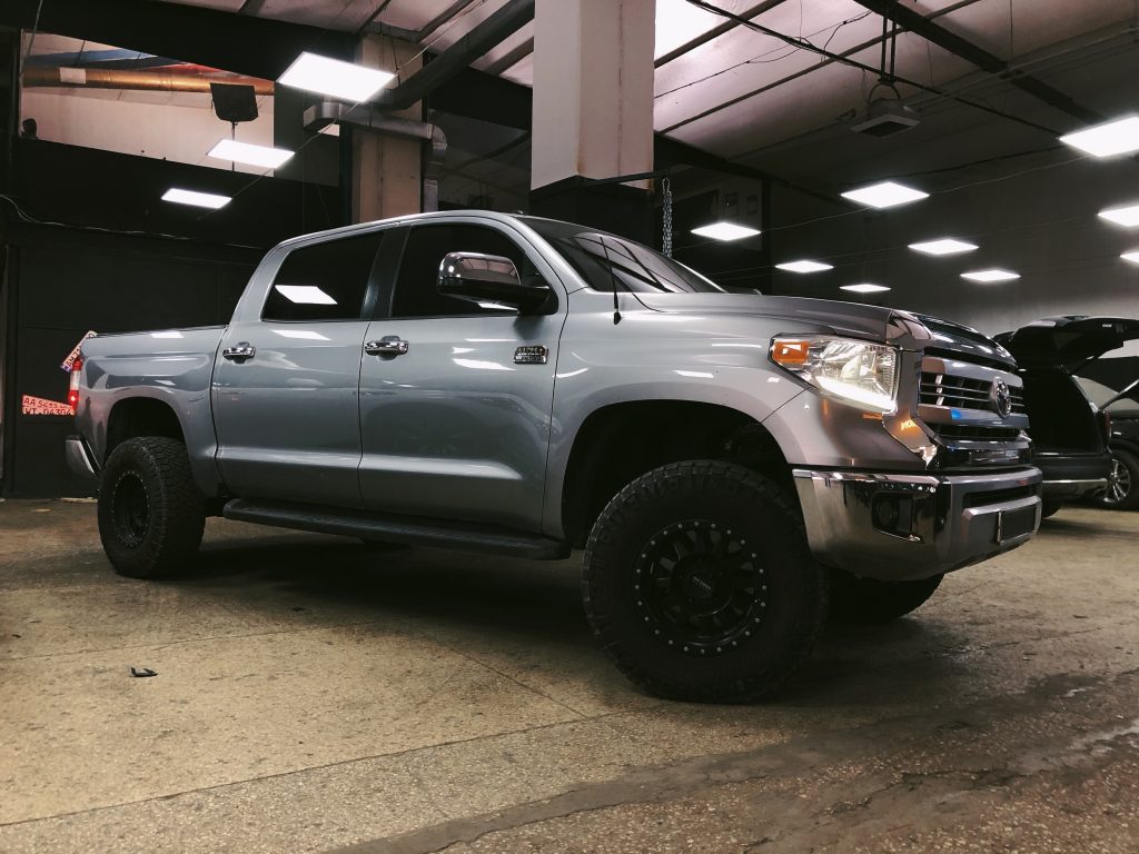 Комплекс работ по автомобилю Toyota Tundra