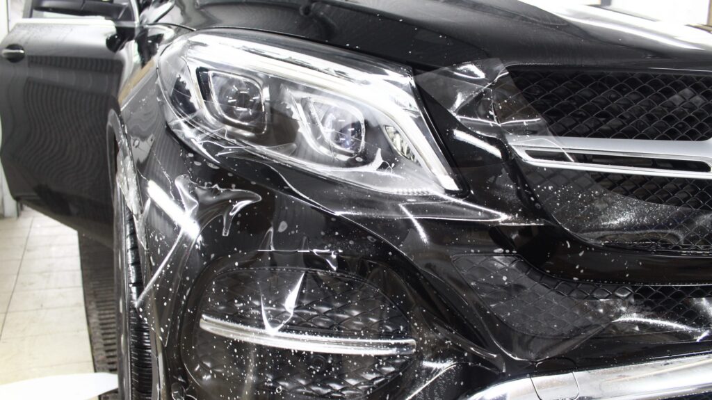 Защитная антигравийная пленка на Mercedes GLE 350d
