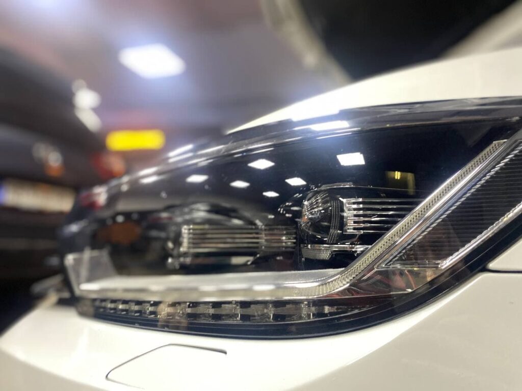 Полировка фар Volkswagen Passat