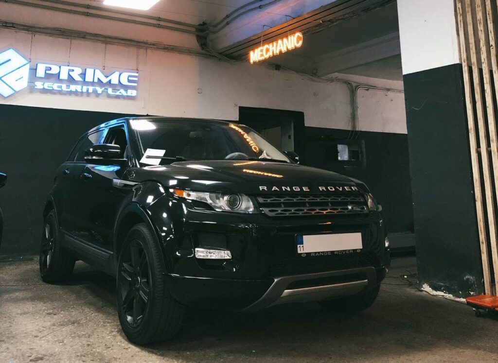 Установка дополнительного оборудования на Range Rover Evoque