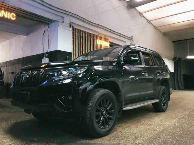 Комплекс работ по Toyota Land Cruiser Prado 150: защита от угона, покрытие бронеплёнкой