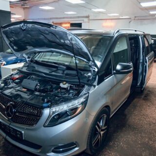 Комплексные работы с Mercedes-Benz Viano: защита от угона, шумоизоляция, покрытие бронеплёнкой.