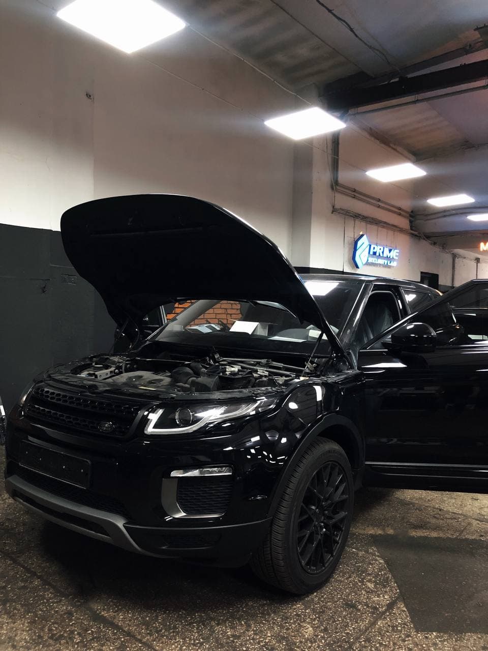 Защита от угона на Range Rover Vogue