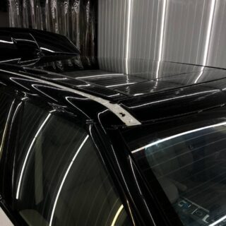 Оклейка Range Rover Sport чёрной полиуретановой плёнкой